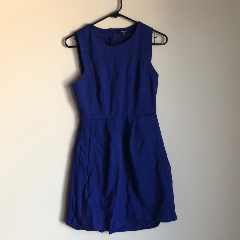 Blue dress with pockets